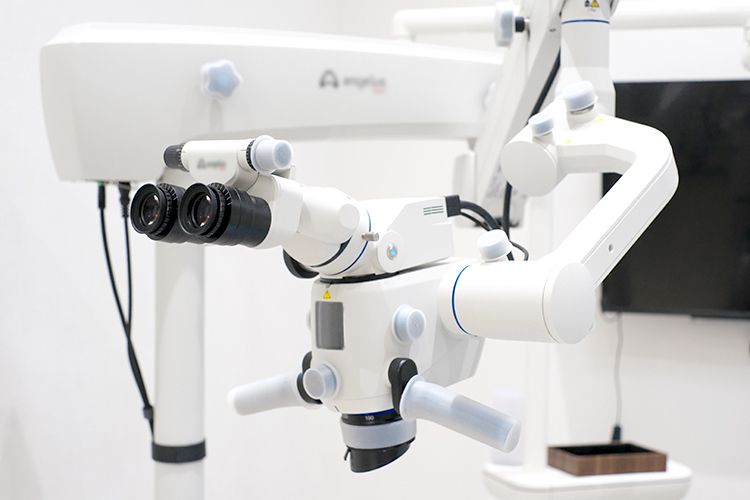 かわの歯科クリニック 北九州市八幡西区 マイクロスコープを活用し、精密な治療を提供している