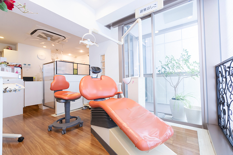 ヨシダ歯科 名古屋市中区 開放感があり落ち着く院内