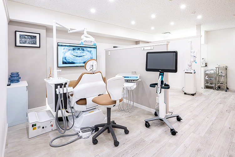 瀬尾歯科クリニック 福岡市博多区 白を基調とした清潔感あふれる院内