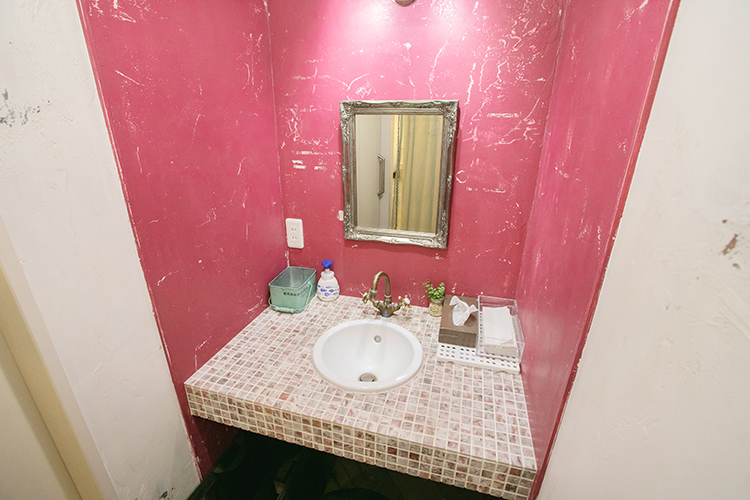 タケダスポーツ・ビューティークリニック 福岡市城南区 施術後に身だしなみを整えることができるパウダールームも用意