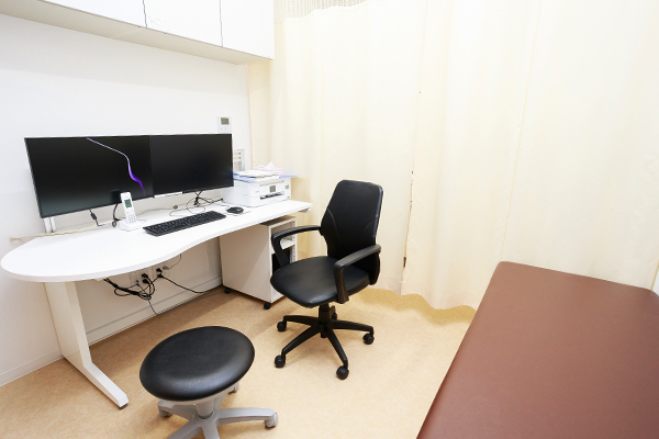 かすや整形外科・骨粗しょう症クリニック 高槻市 わかりやすい説明を心がけている