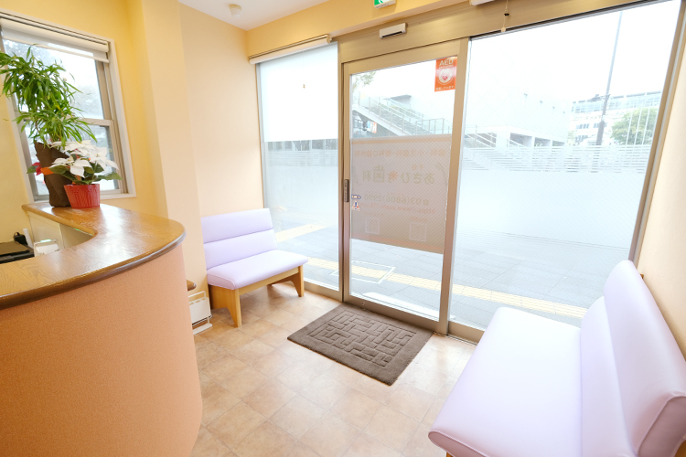 千住あさひ町歯科 足立区 若年層からシニア層まで各年代の患者が来院