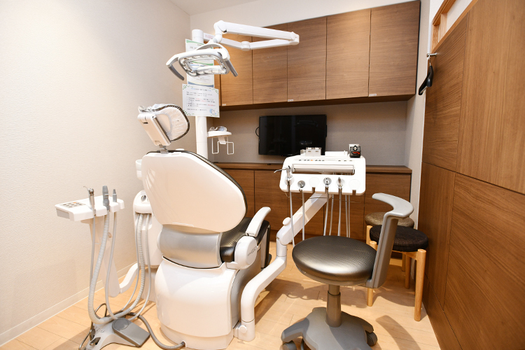 のかりや歯科 墨田区 プライバシーに配慮した診療室