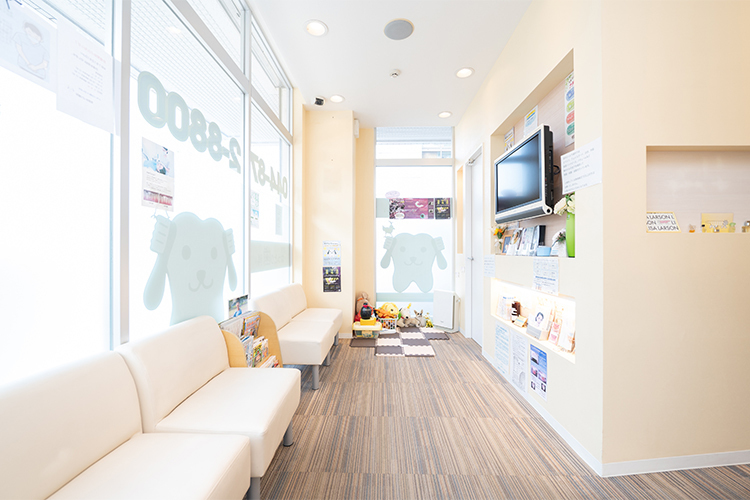 宮前はっとり歯科 川崎市宮前区 明るく清潔感のある院内