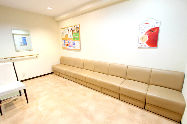 今井歯科医院 江戸川区 院内はバリアフリーのため、車いすでも来院が可能