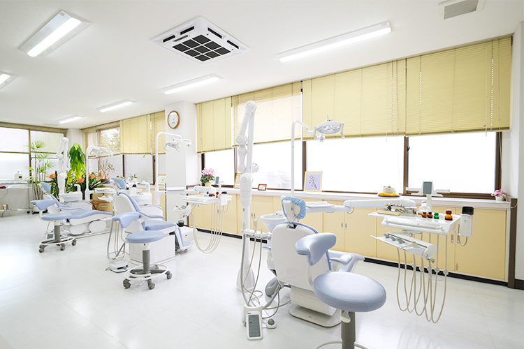 三木歯科医院 宇都宮市 丁寧な説明やカウンセリングをしてから治療をする