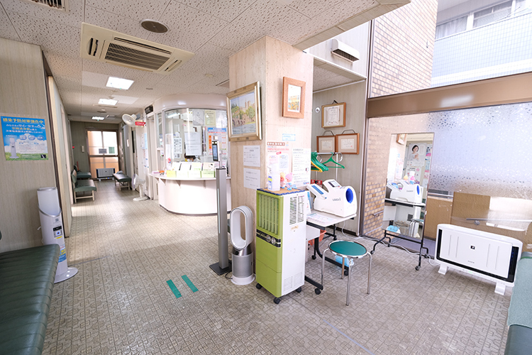 吉良整形外科 守口市 地元の高齢者、地域の学校に通う小中高校生なども訪れる