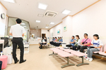 葛が谷つばさクリニック 横浜市都筑区 定期的に勉強会を開催するなど、研鑽を欠かさない