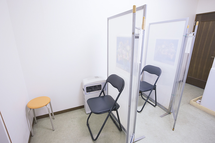 竹村クリニック 相模原市南区 発熱患者用の待合スペースも用意