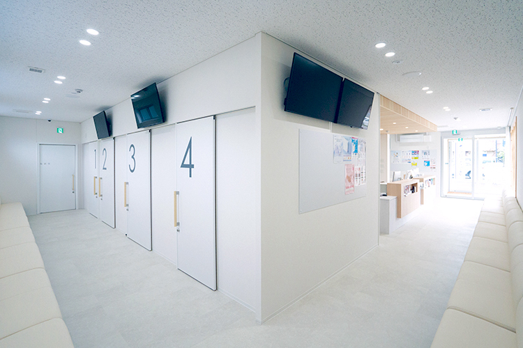 持田皮膚科・内科クリニック 松山市 皮膚科と内科が併設され、院内で連携できる診療体制を整えている