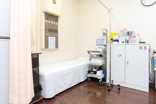 1階は診察室や処置室、検査室、2階が透析室となっている 12168 ma 4 1441346812