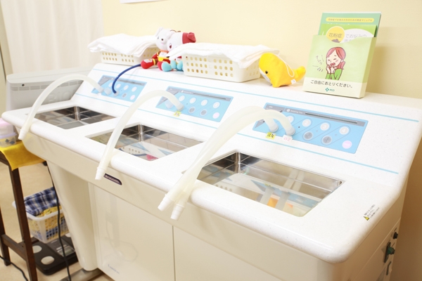 各種検査機器などの治療器具も清潔に保たれている 21682 ma 4 1368414382