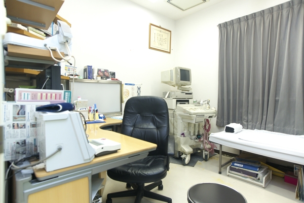 エコーなどを備えた診察室 32276 ma 4 1403169846