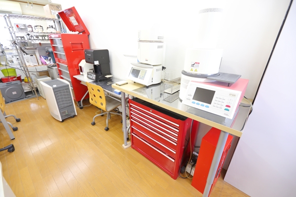 歯科技工所も併設されている 4