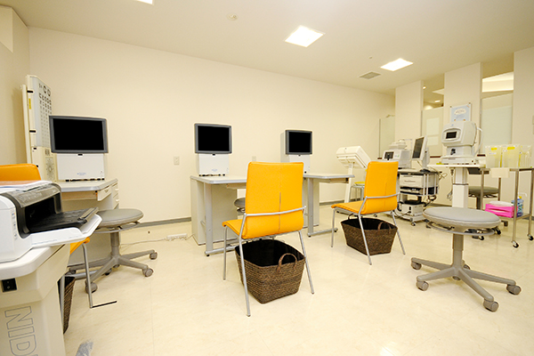 検査室は広々としていて、ストレスなく検査が受けられる 4