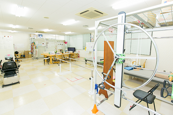 リハビリテーション器具も充実 4