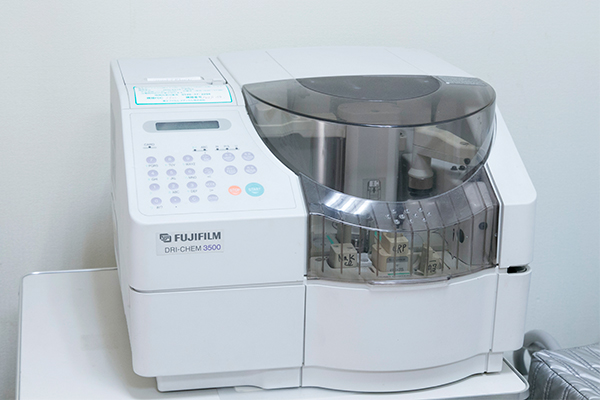 血液検査機器。精度を重視した検査を受けることが可能 4