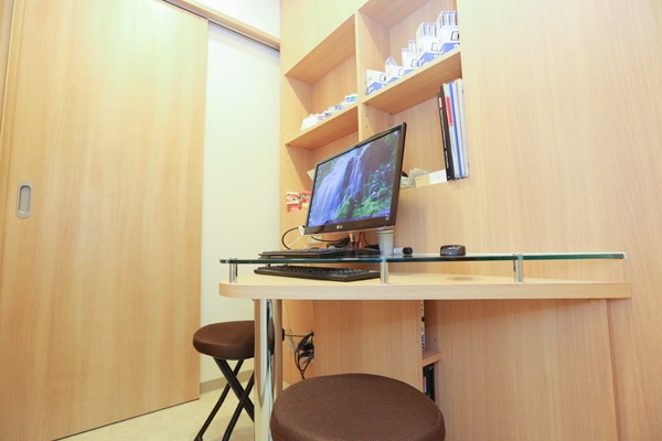 患者が納得してから治療を進められるよう、不安や悩みにも、しっかりと説明し対応 39465 ma 4 1392276206