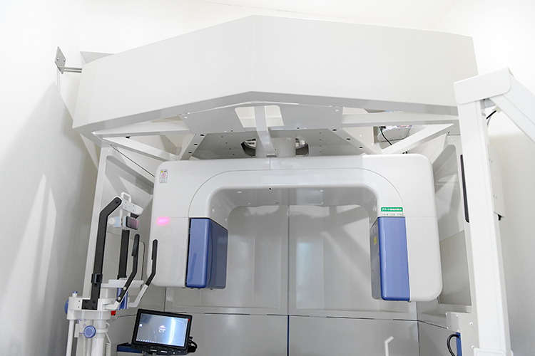 ハミール東京デンタルオフィス小川町 千代田区 患者の負担軽減のため先進の機器を取りそろえる