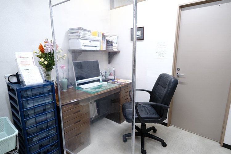 やまやクリニック 岐阜市 経験豊富な院長が診療にあたる