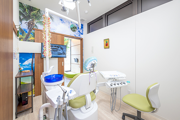大橋駅前アロハ歯科 小児・矯正歯科クリニック　九州インプラントクリニック 福岡市南区 「幅広い世代の人に笑顔を届けたい」という思いで診療にあたる