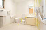 たかだこどもクリニック 海部郡大治町 トイレは子ども用と大人用が設置されている