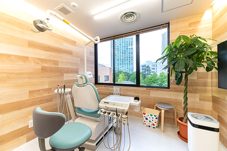 SAKUデンタルクリニック 習志野市 小さな子どもが安心して診療できるよう、個室診療室で対応