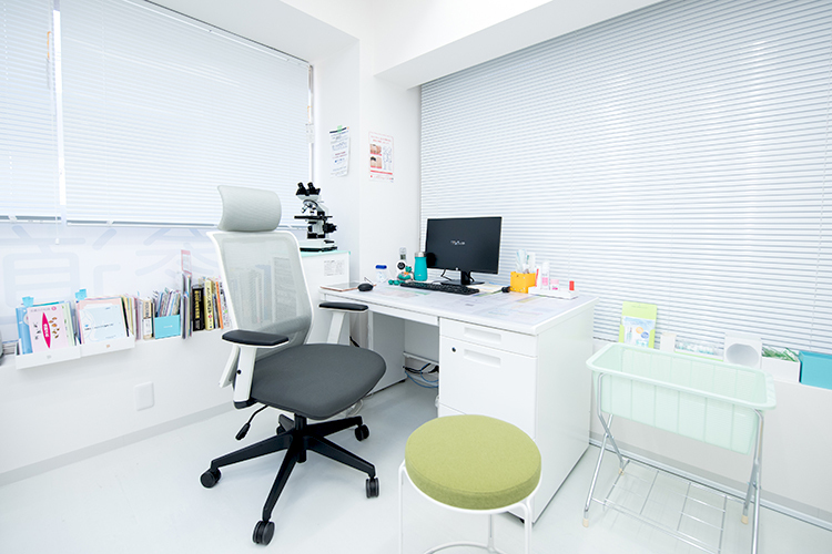 北参道駅前ひふ科 渋谷区 誰でも気軽に通える温かい雰囲気を大切にして診療にあたる