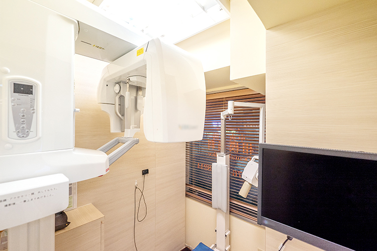 インテリデント中央林間相模歯科 大和市 清潔感のある院内には、各種検査機器が充実している