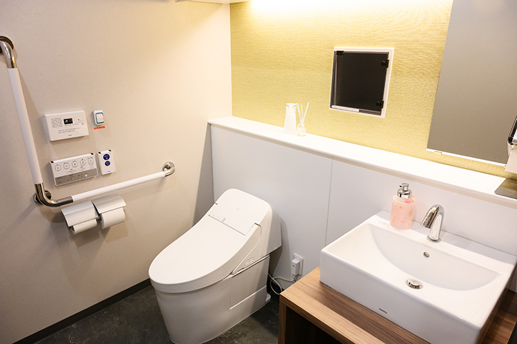 神田駅前レディースクリニック 千代田区 清潔感のある広々とした空間で、快適に過ごせる