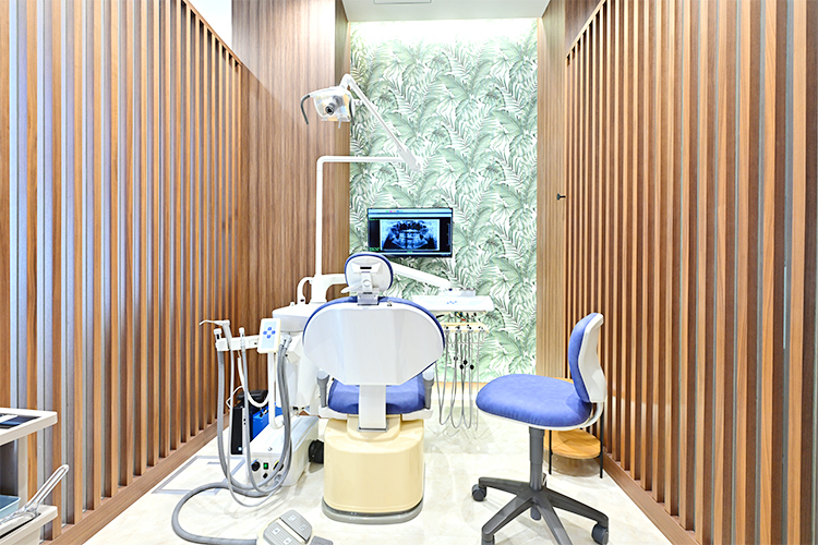 レナデンタルクリニック 中央区 口腔内だけでなく全身の健康を考慮しながら治療を行う