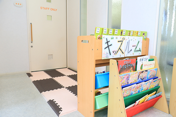 ひさだ眼科 高浜市 キッズスペースも完備されているため家族でも来院できる
