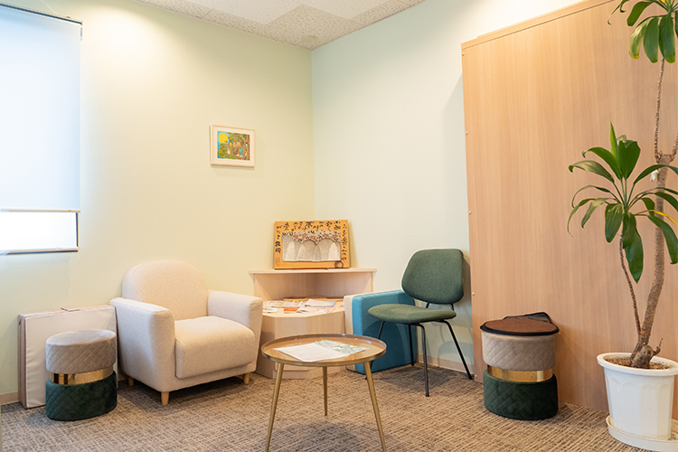 おがたメンタルクリニック 福岡市南区 院内は温かい雰囲気になっている