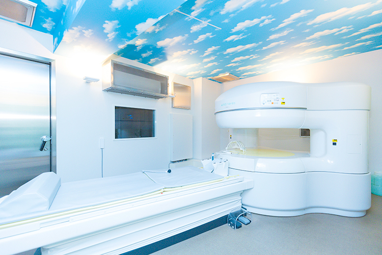 上野毛脳神経外科クリニック 世田谷区 精密な検査と患者の負担緩和をめざし、オープン型MRIを導入