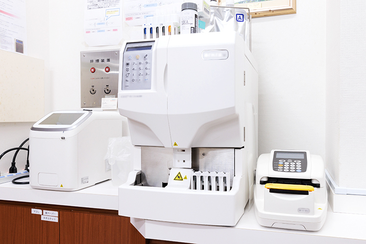 ささもとクリニック 大田区 糖尿病検査のための各種測定器があり当日に結果がわかる