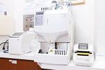 ささもとクリニック 大田区 糖尿病検査のための各種測定器があり当日に結果がわかる