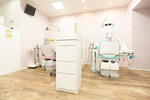 こじまウェルネスデンタルクリニック 川崎市宮前区 診療スペースはしっかり区切られ、プライバシーに配慮されている