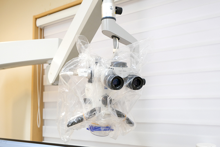 かわらい歯科医院 練馬区 使用ごとにマイクロスコープのカバーを取り換え、衛生管理を徹底