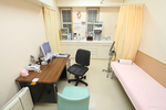 こじま内科小児科クリニック 名古屋市瑞穂区 先生が親身に向き合ってくれる診察室