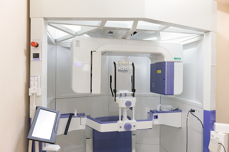 矯正・自由が丘歯科室 世田谷区 歯科用CTなどを用いて、精密な検査を行う