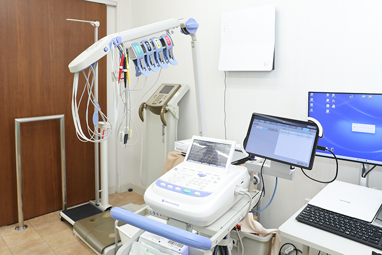松尾内科クリニック 世田谷区 先進的な医療機器を備える。多角的に病気の可能性を探る