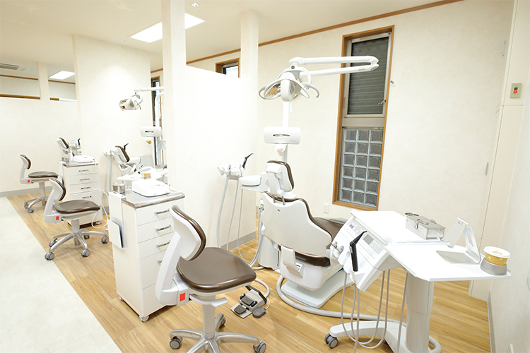 岡本歯科医院 京都市西京区 家族みんなで安心して通い続けることができる歯科医院をめざす