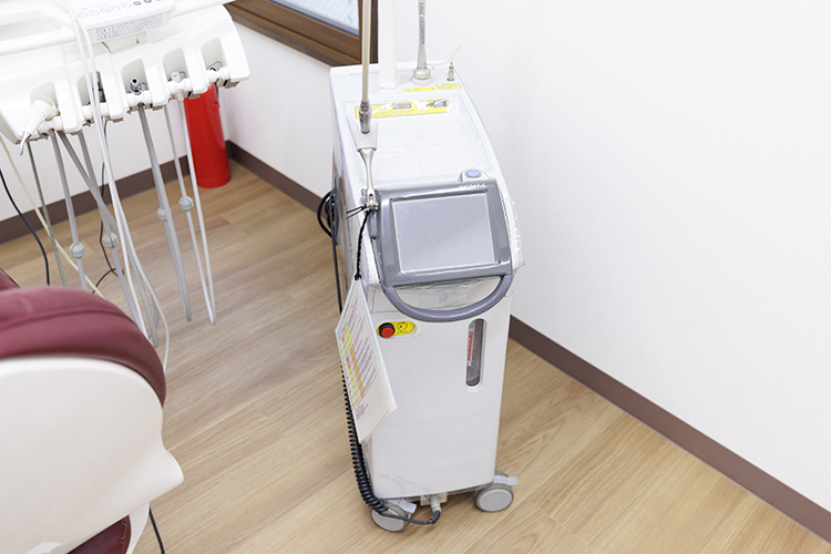 高橋歯科医院 目黒区 2種類のレーザーを導入し、歯周病治療に力を入れている