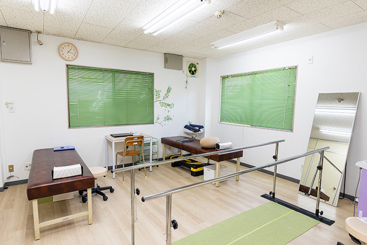 吉川整形外科・リウマチ科 寝屋川市 医師と理学療法士、作業療法士が連携を取り、リハビリにも注力