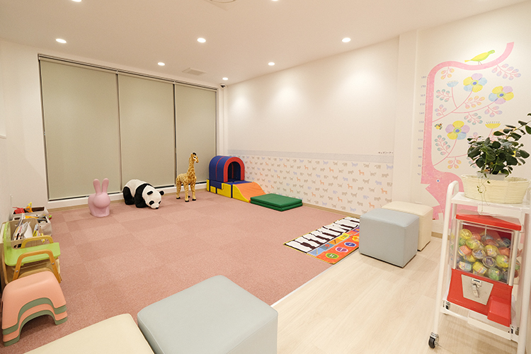 鳥飼NK歯科クリニック 摂津市 広々としたキッズスペースも完備