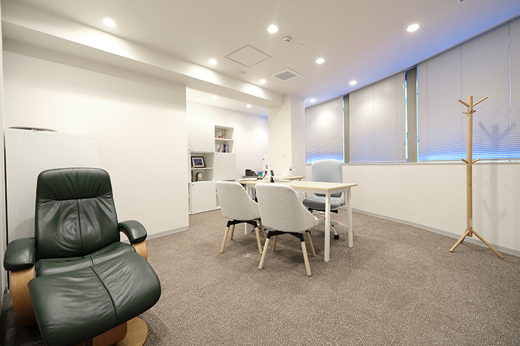 中野通りやまさきクリニック 中野区 カウンセリングの専門性を生かして診療を行う