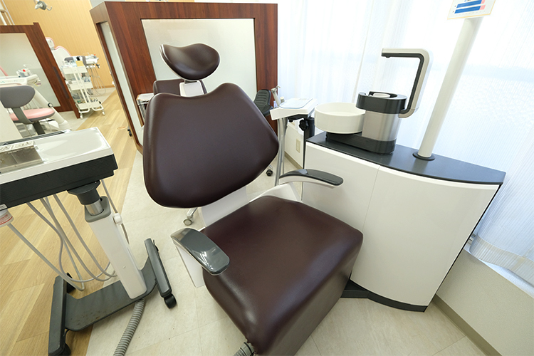 六つ門きくち歯科医院 久留米市 診察室は半個室になっており、プライバシーに配慮