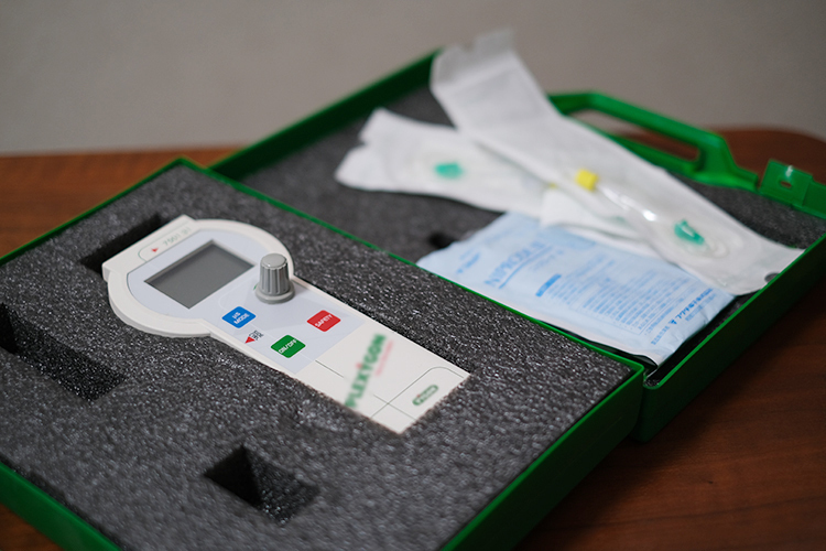 ホームケアクリニック田園調布 大田区 硬膜外麻酔に対応するため、必要な医療機器を導入