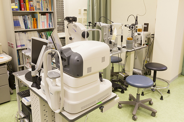 新神戸ひろせ眼科 神戸市中央区 検査機器や治療機器の充実に努める