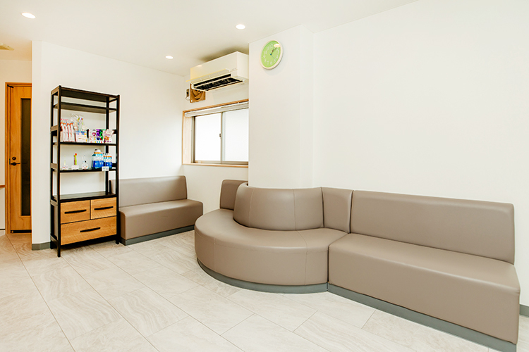 泉本歯科 岸和田市 要望をヒアリングするためのカウンセリングスペースも用意